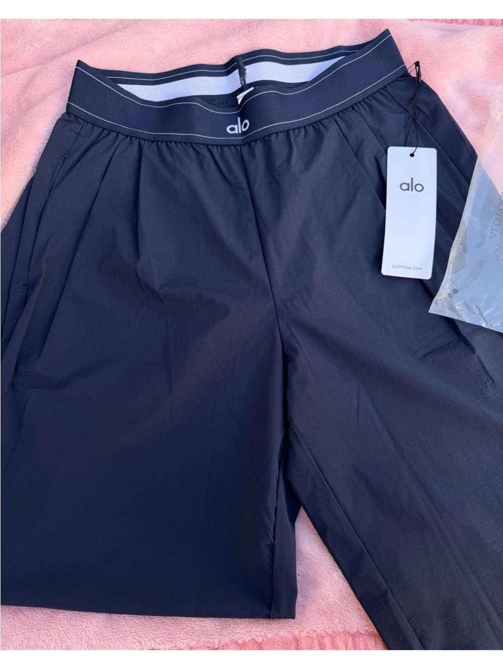 ALO Yoga Men’s Black Athletic Shorts with Branded Waistband